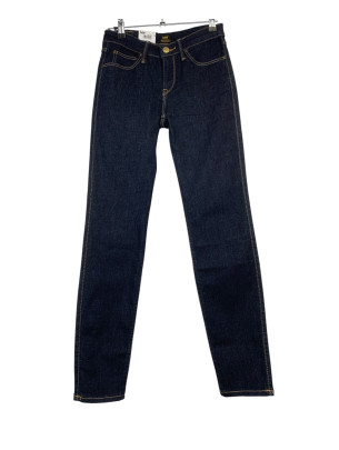 Jean Lee T.32 - vêtements...